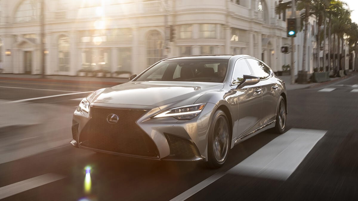 Lexus LS
